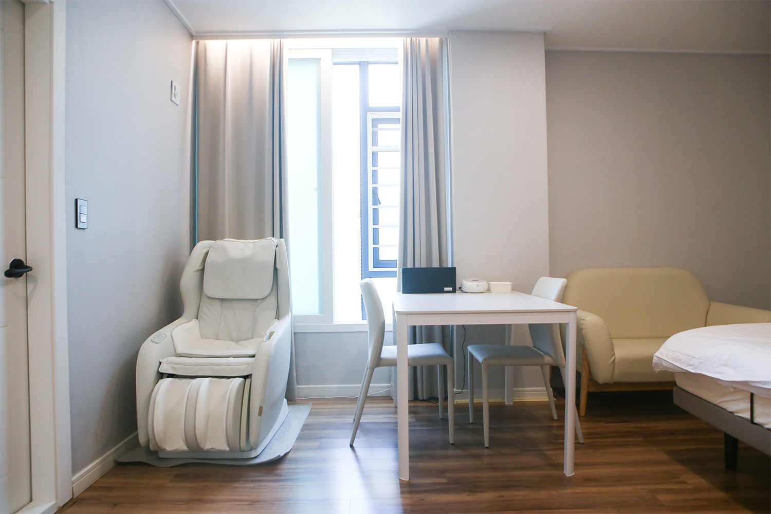 PC 메인 비주얼 이미지